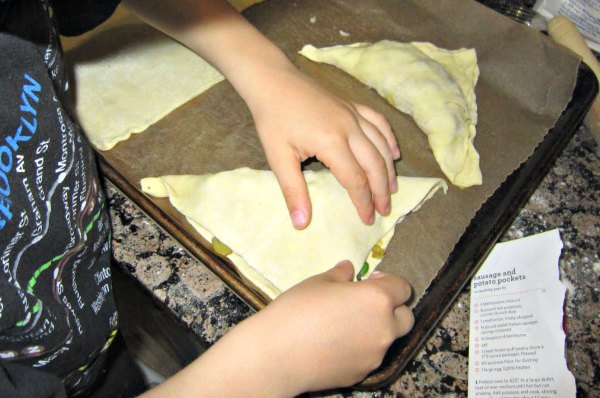 Demonstrate geometry in the kitchen with kids!