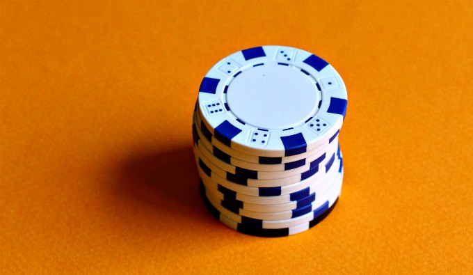 Stack of chips for counting game