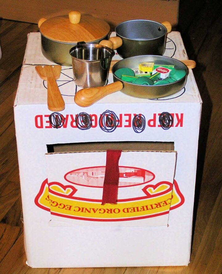 Stove and oven made from a cardboard box